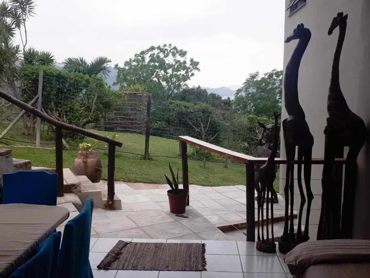 Umtamvuna View Cabanas Port Edward Extérieur photo