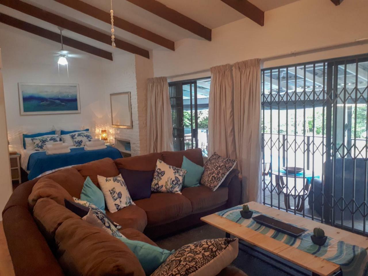 Umtamvuna View Cabanas Port Edward Extérieur photo