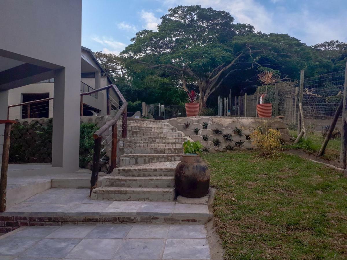 Umtamvuna View Cabanas Port Edward Extérieur photo